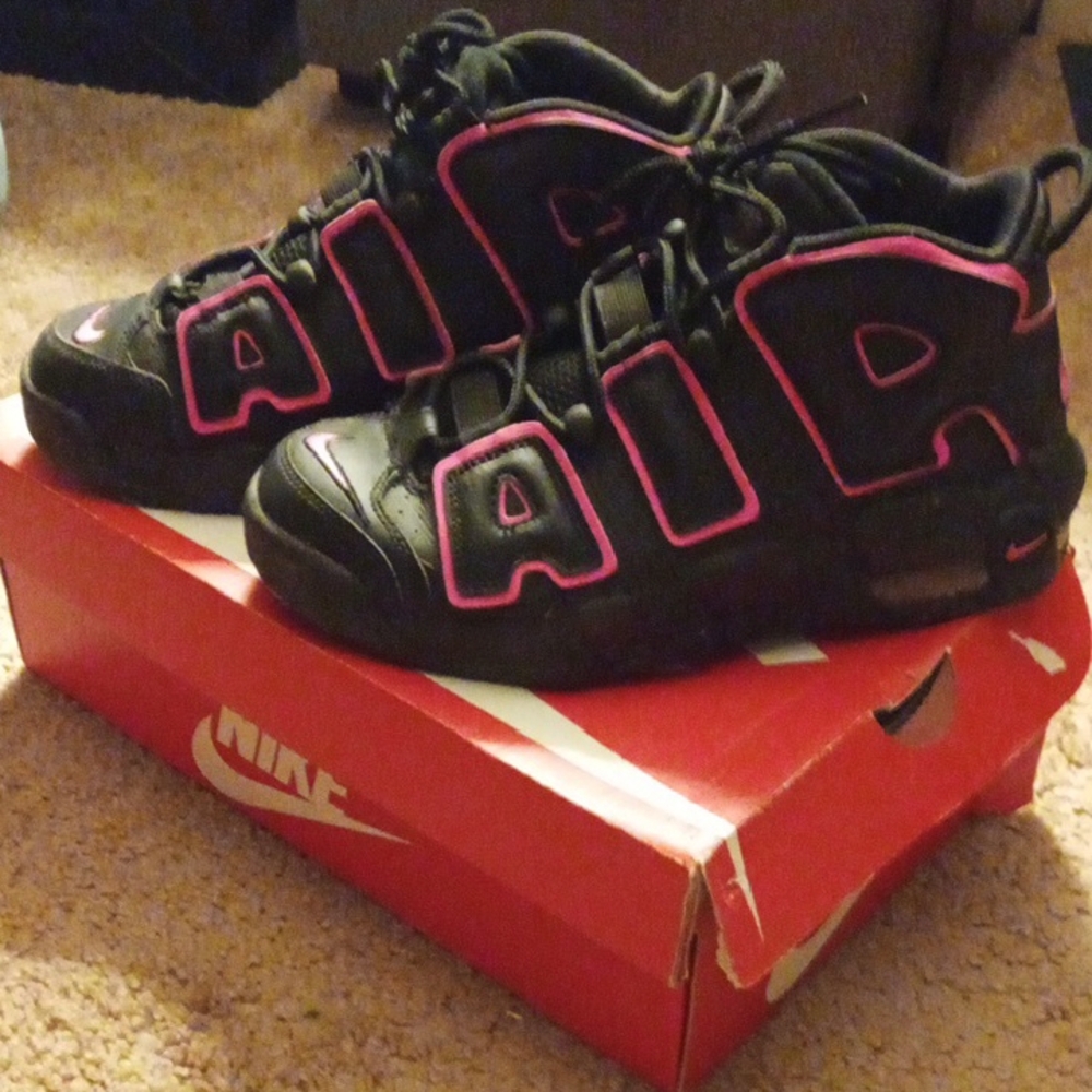 Nike Air Black and Pink Sneakers Retro High-Top